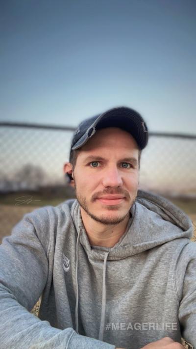 House Sitter Jacob Meager