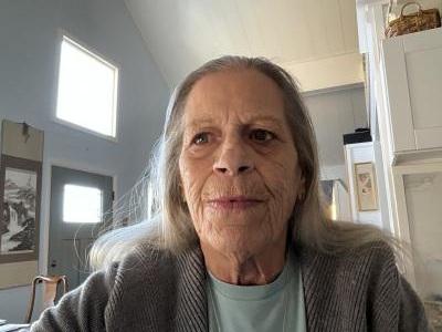 House Sitter Patricia Davis