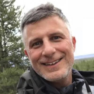 House Sitter Derek Heinz