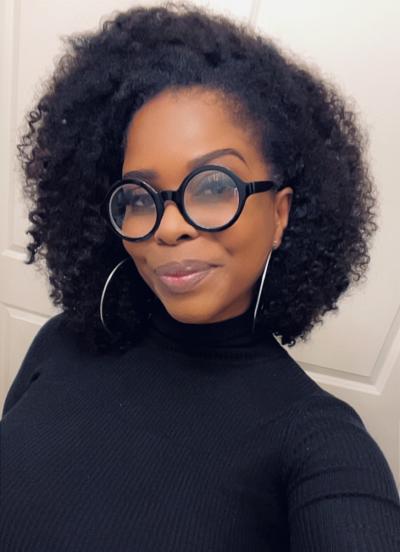 House Sitter Kimberly Lee