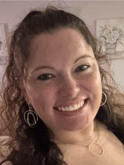 House Sitter Kayla Duncan