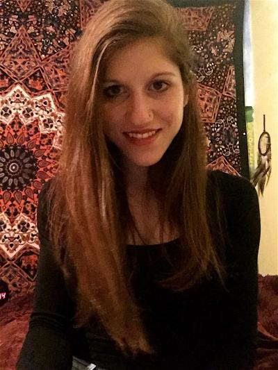 House Sitter Jessica Abbate